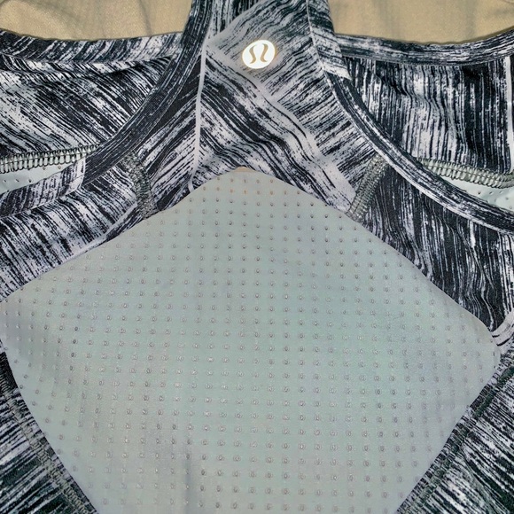 Black & white Lululemon tank top. Built-in bra - Picture 3 of 5